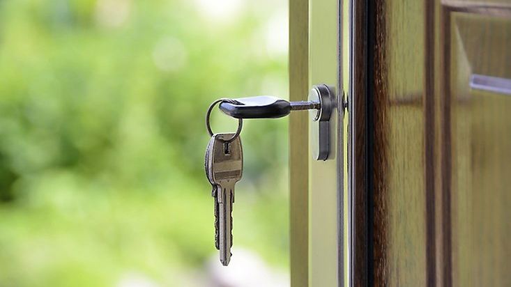 Trots rekordmånga nya bostäder råder fortsatt bostadsbrist