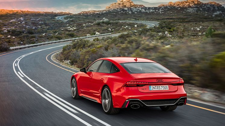 Audi RS 7 Sportback (tangorød)
