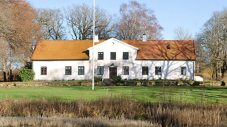 Svenskarnas drömbostad: Herrgård med lyxigt kök och sjöutsikt