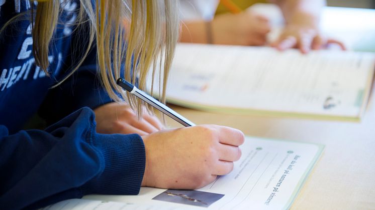  Vi följer läget extra noga inom skola och gymnasium - vad vet vi om sommaravslutningar och student så långt?