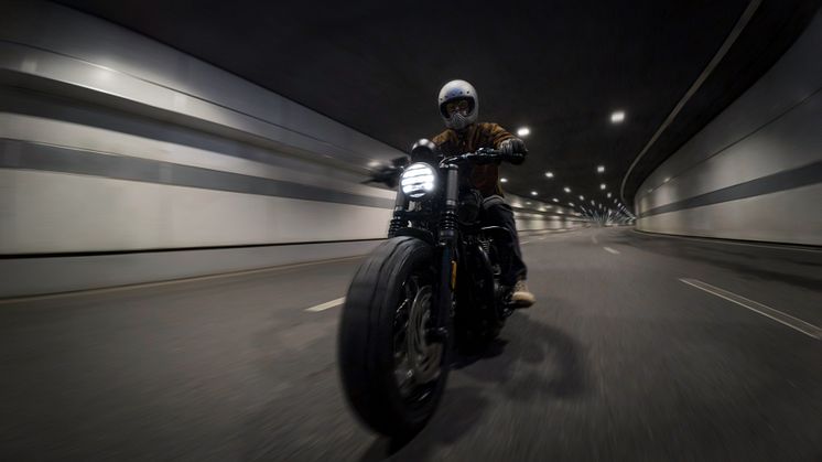 Osmo Action 5 Pro_Product Samples_Motorcycling.jpg