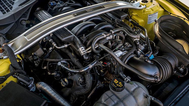 FordMustangMach1_GrabberYellow_036