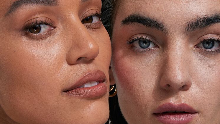 No Compromise allows skin to breath while providing an even skin tone and comfortable full coverage for a smooth, fresh, and healthy-looking complexion