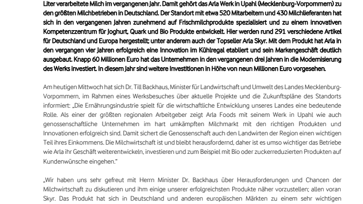 Innovative Milchprodukte aus der Region: Landwirtschaftsminister Backhaus besucht Arla Werk in Upahl