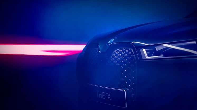 BMW iX_Hero_3.jpg