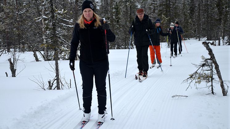 Skidor-Marie-Ehlin-Mikael-Thalin-Henny Sahlin-Ylva-Thörn.JPG