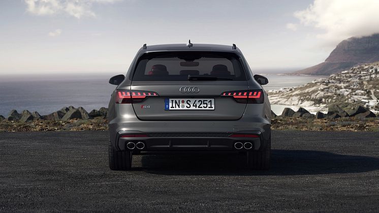 Audi S4 Avant (daytonagrå)
