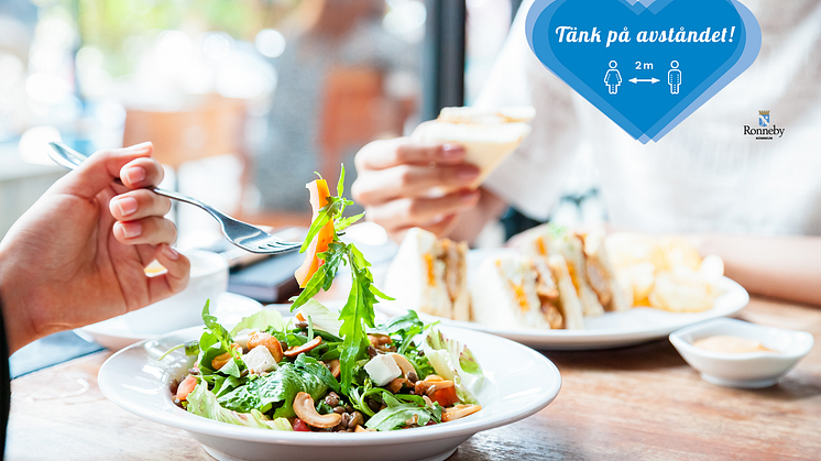 Tänk på att hålla avståndet vid restaurangbesök