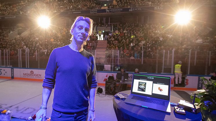 Anders Hansen i Tegera Arena. Foto: Anders Eriksson