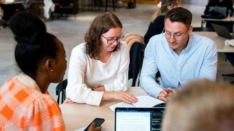 Jönköping International Business School klättrar på Financial TImes ranking över Europas bästa handelshögskolor