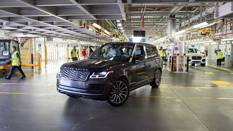 Jaguar Land Rover genåbner produktionen i England
