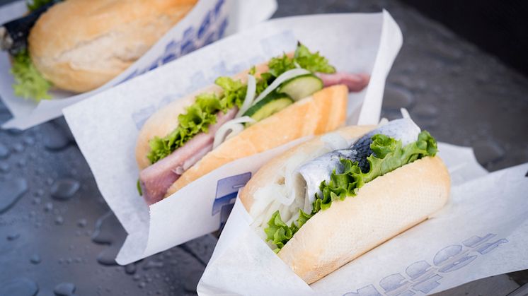 Zingst_Futter_Kutter;_Fischbrötchen