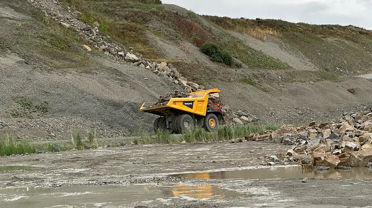 Volvo R70 under transport i SHF Steinbruchbetriebes kalkstensbrott i Bettenfeld, Tyskland.