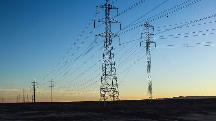 electricity-2403585_1280.jpg