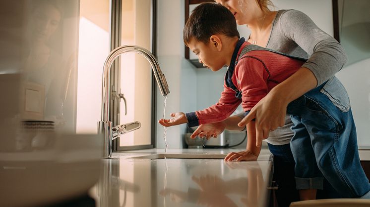 Almost 50% of Americans have PFAS chemicals in their tap water says new study (Credit:jacoblund  Stock photo ID:1054661664)