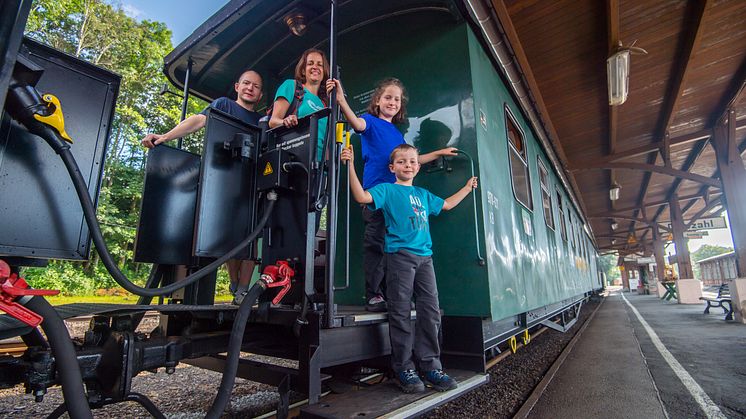 Fichtelbergbahn_Cranzahl_Oberwiesenthal_Familie_Foto TVE_GeorgUlrichDostmann095.jpg