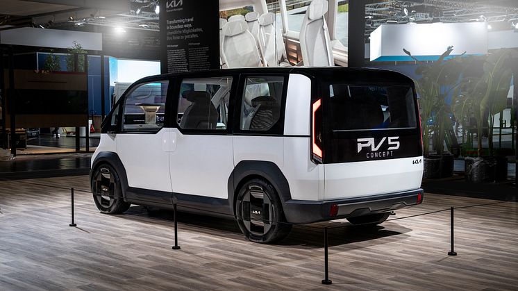 kia-pbv-pv5-iaa-24-static-highres004.jpg