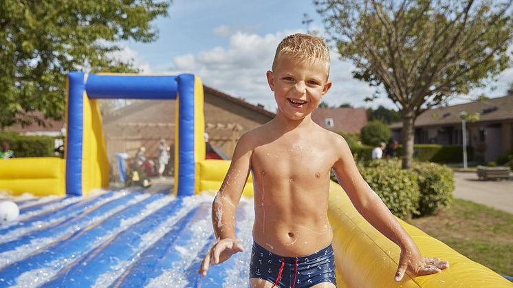 Sommaraktiviteter vid Drottninghögsbadet