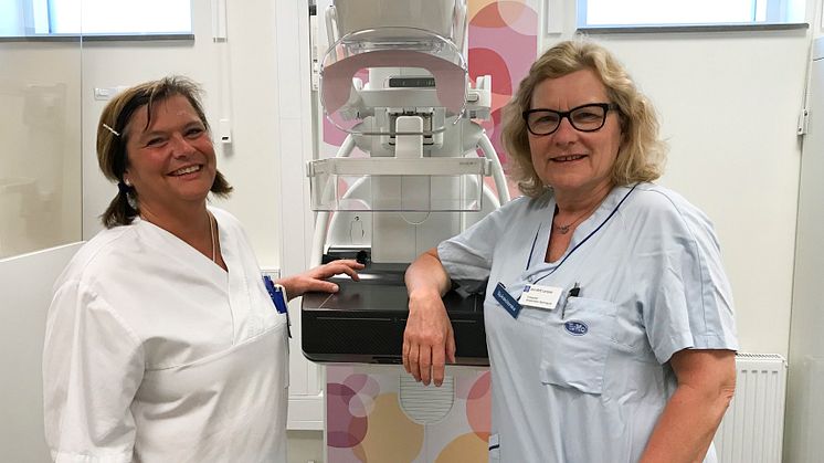 Maria Borras Sastre, sektionsledare, och Ann-Britt Larsson, enhetschef på mammografiverksamheten i Linköping.