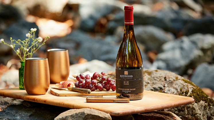 NYHETER DEN 1:A DECEMBER I SYSTEMBOLAGETS FASTA SORTIMENT -   ELEGANT CHARDONNAY FRÅN SONOMA, USA OCH SAUVIGNON BLANC MED LÄGRE ALKOHOLHALT FRÅN NYA ZEELAND.