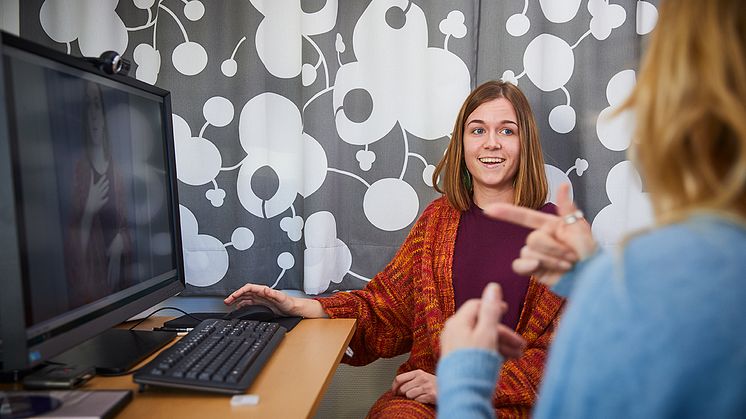 Hur kan utbildning och arbetsliv utformas så att alla, oavsett funktionsförmåga, kan delta fullt ut? Det blir teman för arenan Delaktighetsforum i Almedalen 2019. Foto: Pia Nordlander