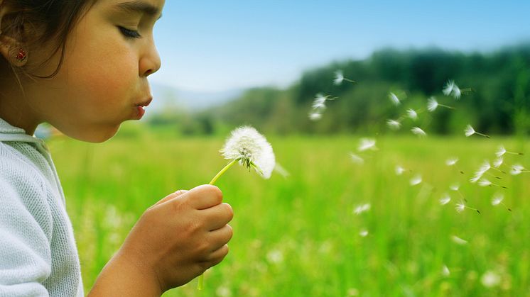 Inspecta hjälper till att sprida Natur & Miljöboken till skolan