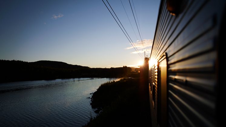 Morgondagens författare ombord på SJs nattåg