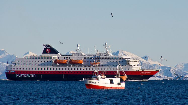 MS Richard With Foto Hurtigruten.JPG