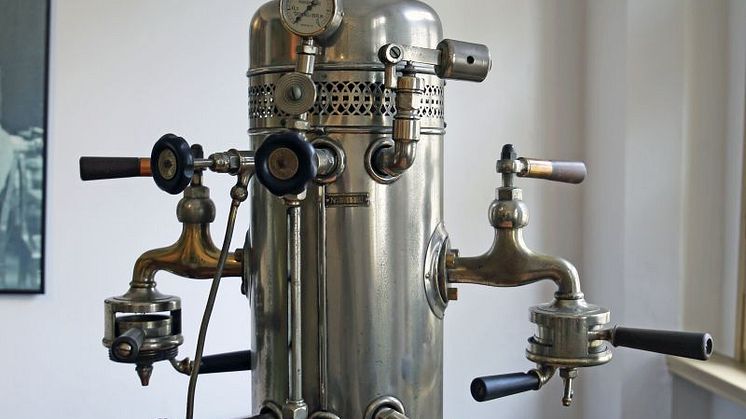 Eine Espresso-Maschine von der Kaffeemaschinenfabrik DORAG Berlin