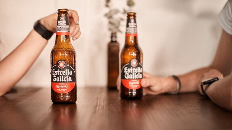 SPANIENS STÖRSTA FAMILJEÄGDA BRYGGERI ESTRELLA GALICIA LANSERAR CERVEZA ESPECIAL PÅ SYSTEMBOLAGET