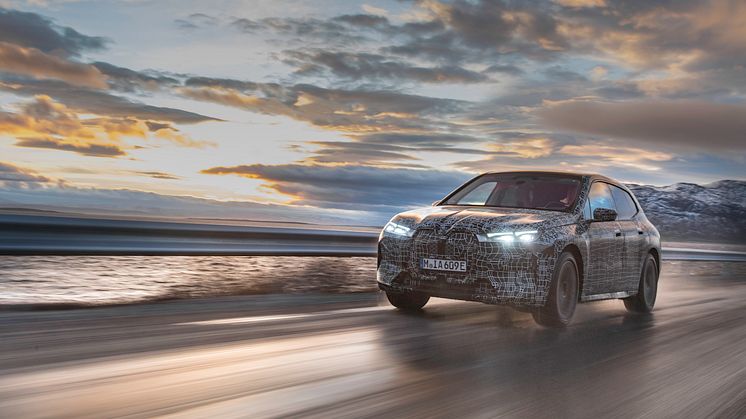 BMW iX i Norge