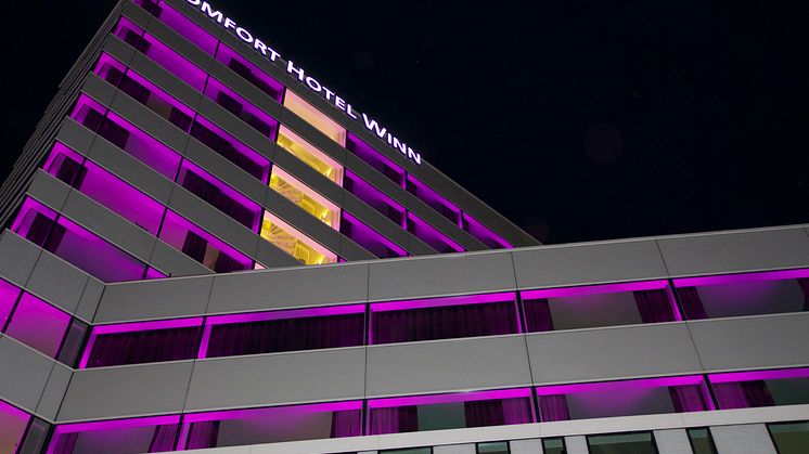 Färgrik start på kulturåret när Comfort Hotel Winn invigdes 