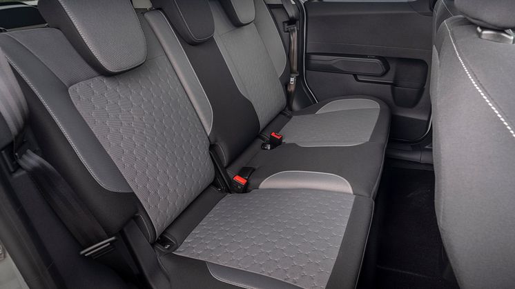 2024_FORD_E-Tourneo_Courier_27.jpg