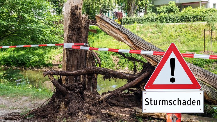 Ab Donnerstag wird es stürmisch - am besten jetzt schon alles festzurren, was zur Gefahr werden kann.