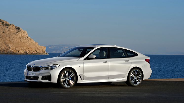 BMW 640i Gran Turismo xDrive i Mineral White og med M Sportspakke