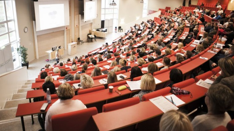 Barn som upplevt våld i fokus vid stor konferens på Högskolan Väst