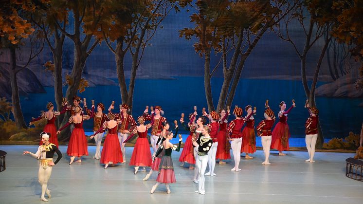 S:t Petersburg Festival Ballet ger två av tidernas mest älskade balettföreställningar