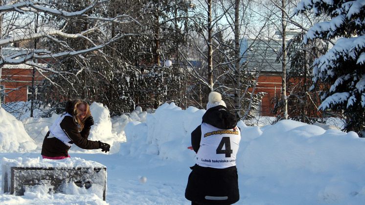 SM i snöbollskrig mycket nära