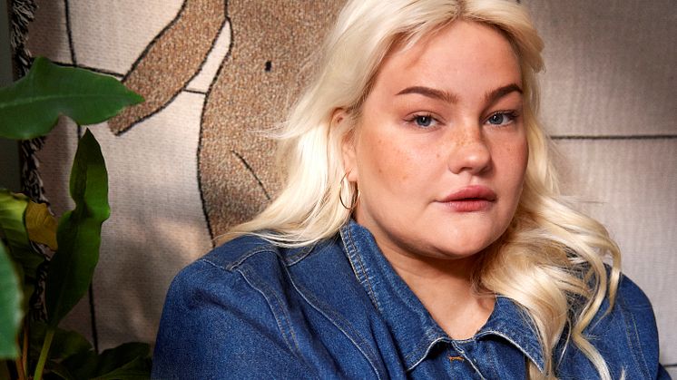 Sarah Klang är en av de folkkära artisterna som gästar Live på Smådalarö Gård i sommar
