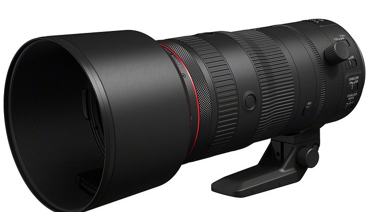 18_Canon RF 70-200mm F2.8L IS USM Z_BK_FrontSlant_L_tripod_hood.jpg