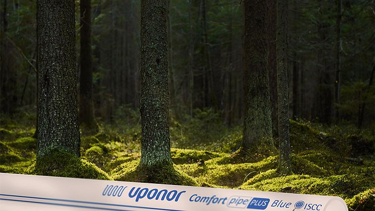 Uponor först igen! Lanserar världens första biobaserade PEX-rör. Rören har samma produktegenskaper som vanliga PEX-rör men hjälper till att uppnå hållbarhetsmål i alla typer av projekt.
