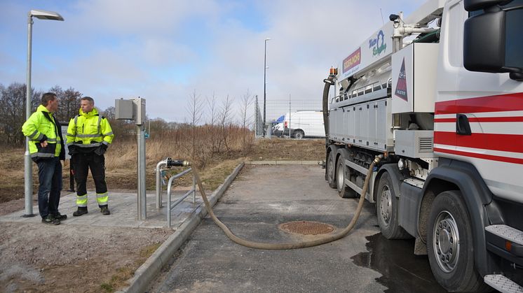 Så lätt tankar du vatten på NSVAs nya vattentankstationer