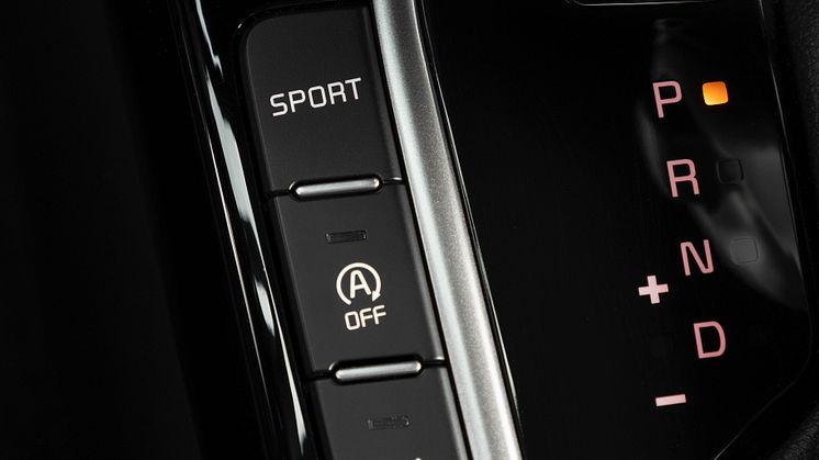 Ceed PE interior_7