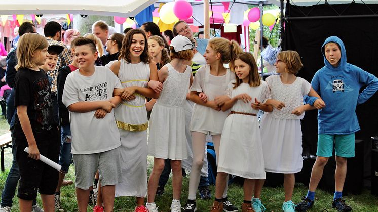 Tag der offenen Tür im Kinderhospiz: Bärenherz-Familienfest lockt mehr als 1.500 Besucher in den Kees’schen Park