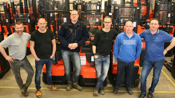 Toyotas team laddar upp inför Truck-SM 2015 