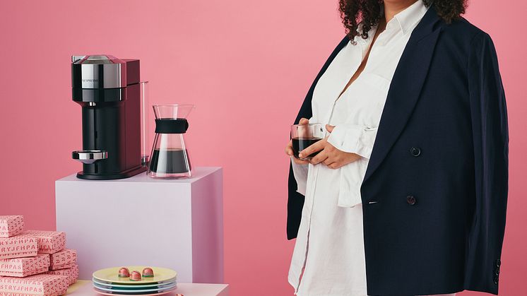 Nespresso x Joy Harris. Photo by Olof Ringmar. Standing 50x70