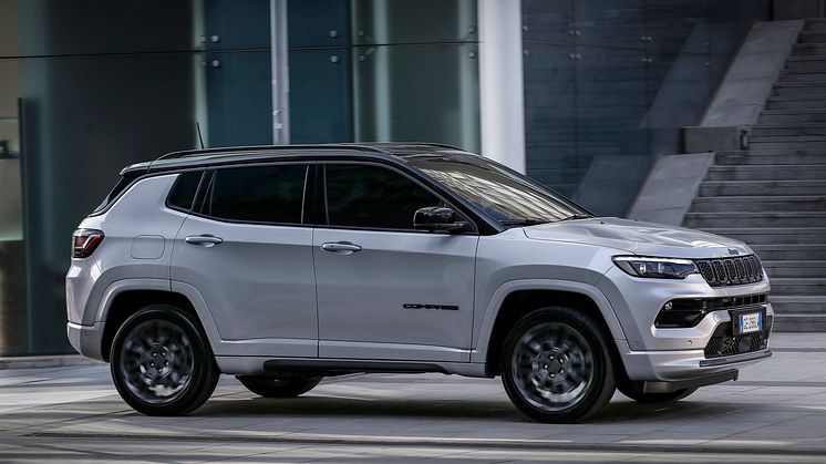 4. New Jeep� Compass S 4xe