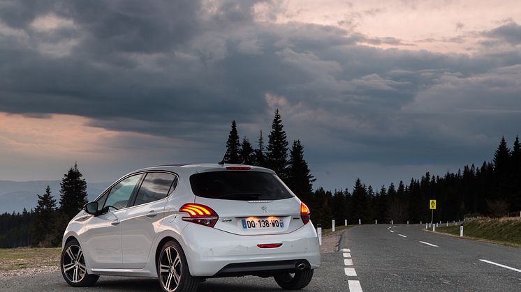 Sverigepremiär för nya Peugeot 208