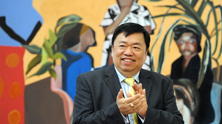 Northumbria graduate and keen art collector Mr Wee Teng Woon, of the Woon Foundation