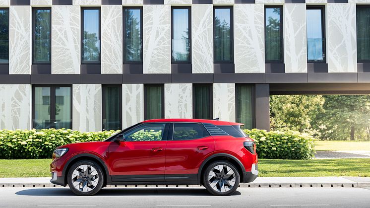 FORD EXPLORER RAPID RED 2024 (12).jpg